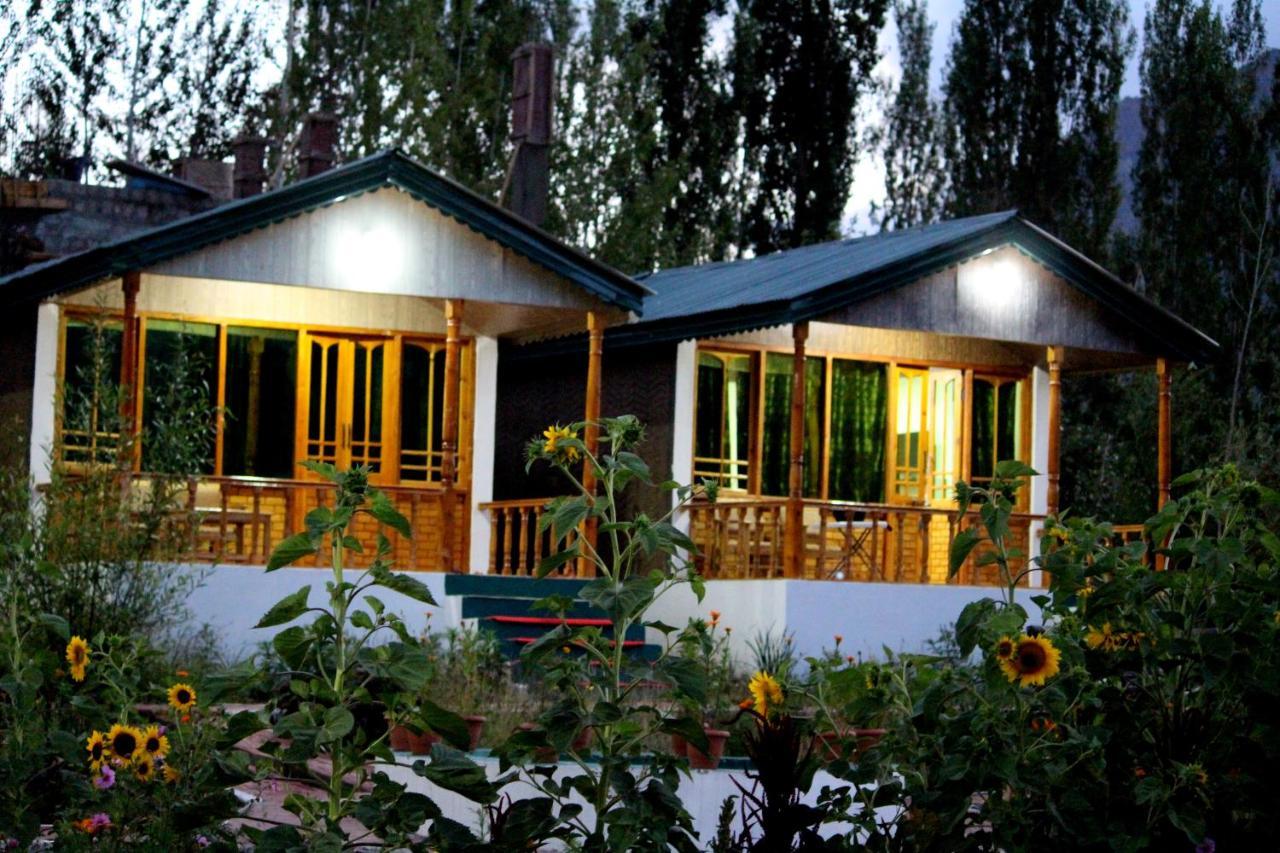 Rangyul Resort Kargil Exterior photo